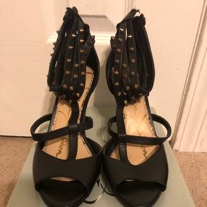 Jessica Simpson heels
